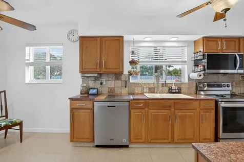 882 Azalea Court Plantation FL 33317