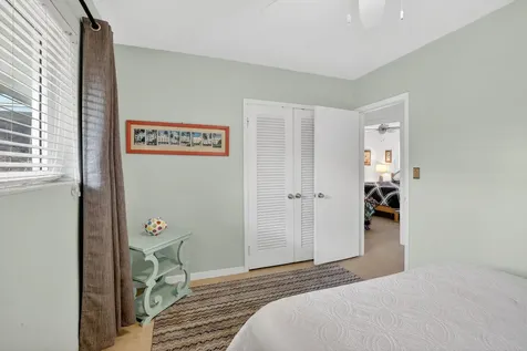 882 Azalea Court Plantation FL 33317