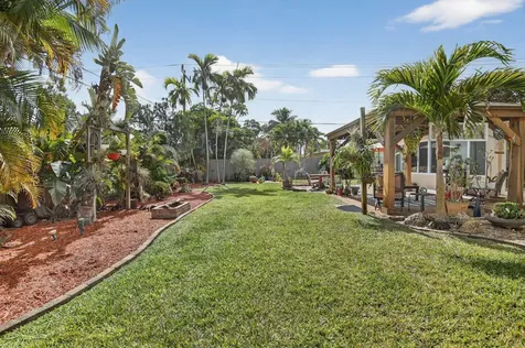 882 Azalea Court Plantation FL 33317