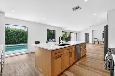 832 Appleby Street Boca Raton FL 33487