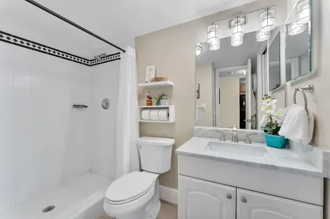 2611 N Riverside Drive Pompano Beach FL 33062