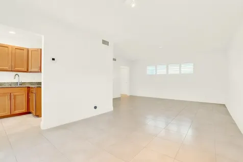 32 Colonial Club Drive Boynton Beach FL 33435