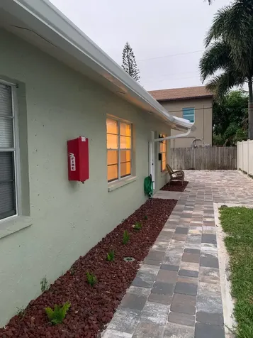 523 Colonial Road West Palm Beach FL 33405