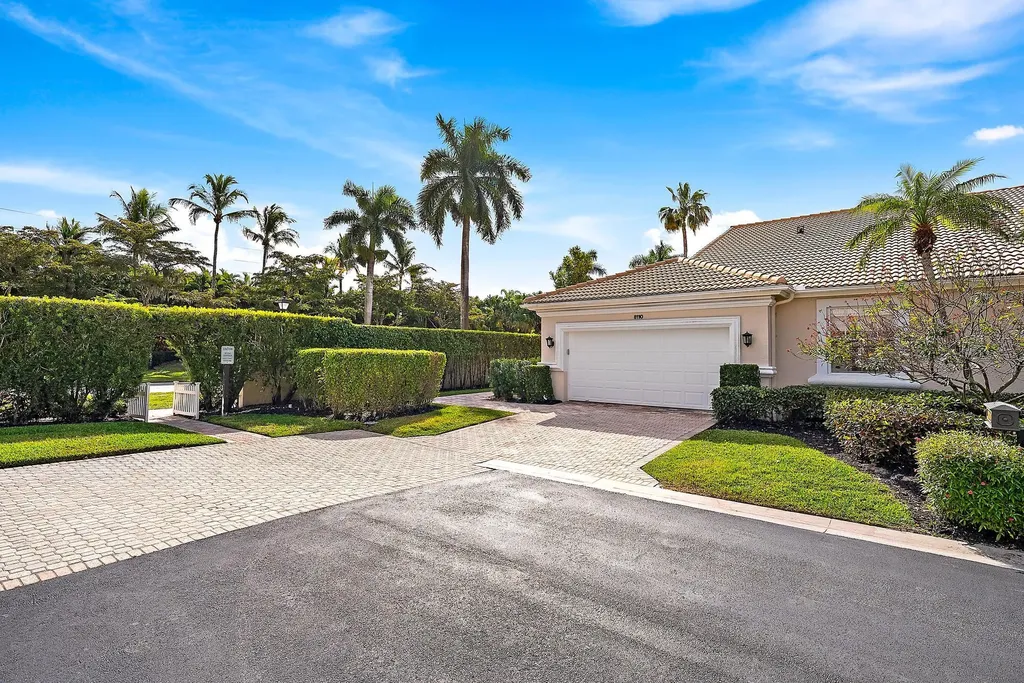 8110 Sandpiper Way West Palm Beach FL 33412