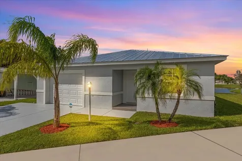 10 Juan Carlos Lane Port Saint Lucie FL 34952