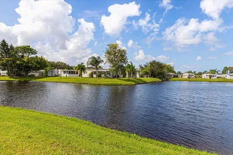 10 Juan Carlos Lane Port Saint Lucie FL 34952