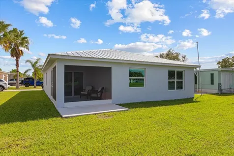 10 Juan Carlos Lane Port Saint Lucie FL 34952