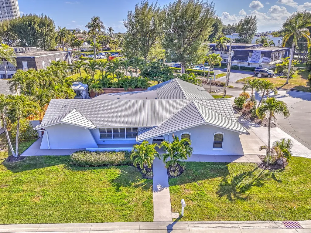 1201 Singer Drive Singer Island FL 33404