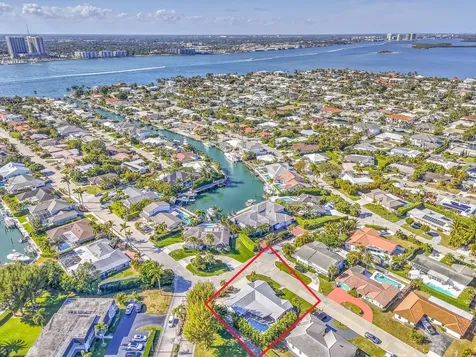 1201 Singer Drive Singer Island FL 33404