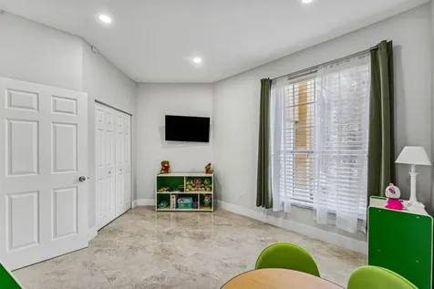 10956 N Danbury Way Boca Raton FL 33498