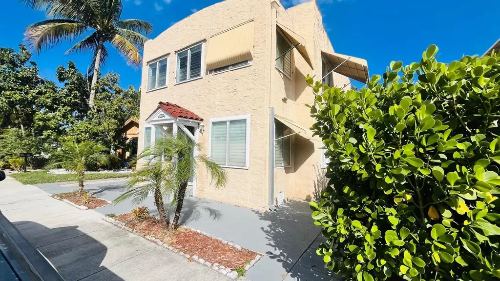 604 N K Street Lake Worth Beach FL 33460