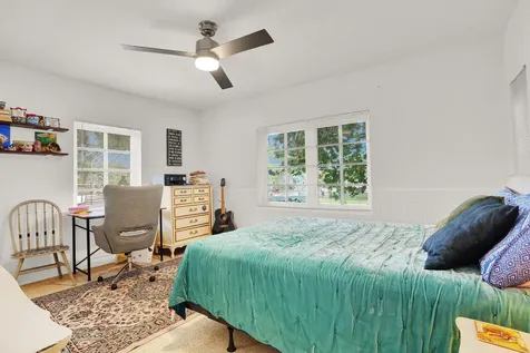417 N 12th Avenue Lake Worth FL 33460
