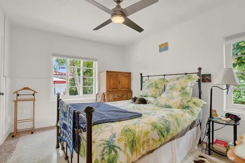 417 N 12th Avenue Lake Worth FL 33460