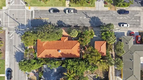 417 N 12th Avenue Lake Worth FL 33460