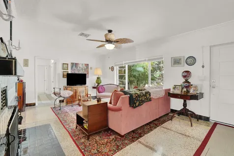 417 N 12th Avenue Lake Worth FL 33460