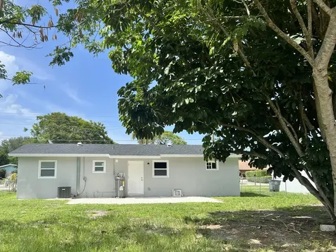 2801 Avenue Q Avenue Fort Pierce FL 34947