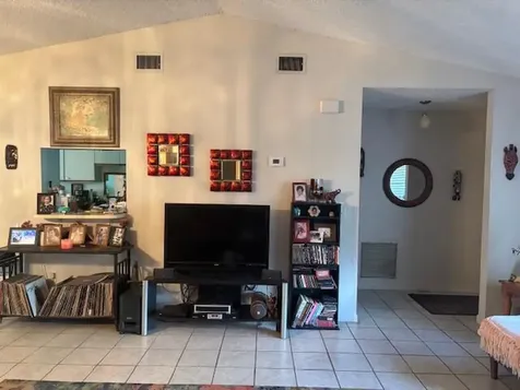 787 Sw Alton Circle Port Saint Lucie FL 34953