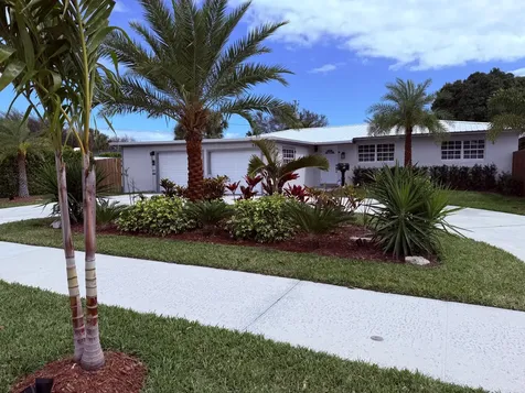 830 6th Street Lake Park FL 33403