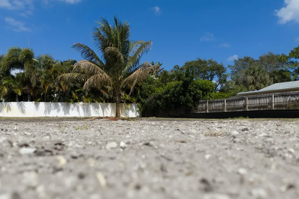 2417 Country Oaks Lane West Palm Beach FL 33410