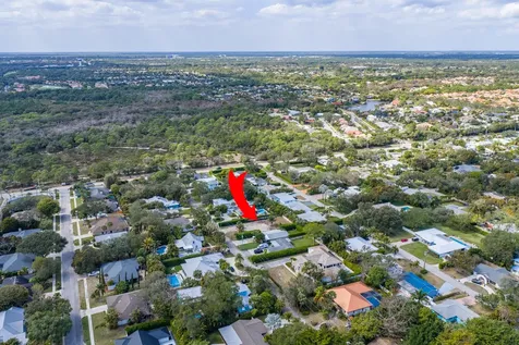 2417 Country Oaks Lane West Palm Beach FL 33410