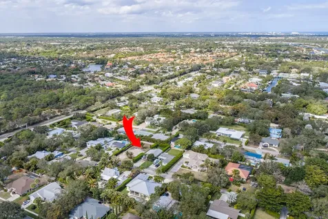 2417 Country Oaks Lane West Palm Beach FL 33410