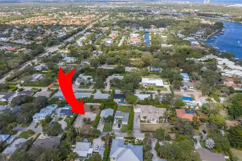 2417 Country Oaks Lane West Palm Beach FL 33410