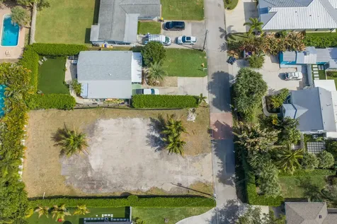 2417 Country Oaks Lane West Palm Beach FL 33410