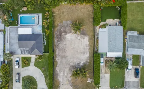 2417 Country Oaks Lane West Palm Beach FL 33410