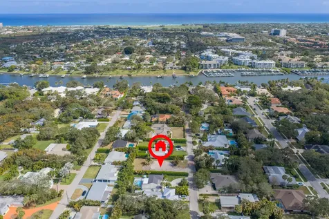 2417 Country Oaks Lane West Palm Beach FL 33410