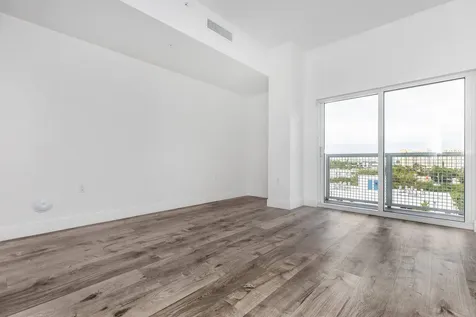 39 NW 7th Avenue Miami FL 33128