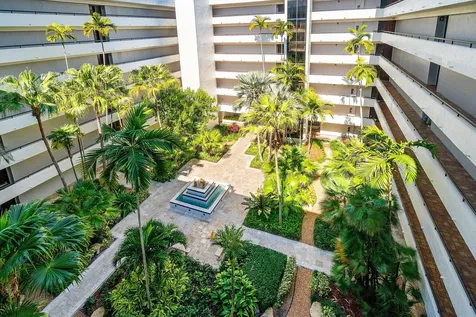 23200 Camino Del Mar Boca Raton FL 33433