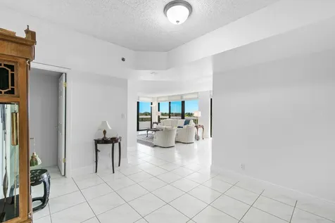 23200 Camino Del Mar Boca Raton FL 33433