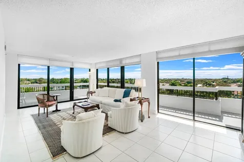 23200 Camino Del Mar Boca Raton FL 33433