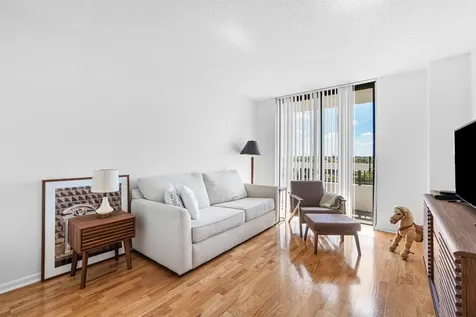 23200 Camino Del Mar Boca Raton FL 33433