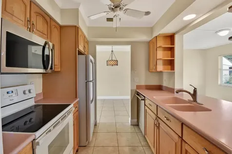 1904 Sw Golf Lane Boynton Beach FL 33426