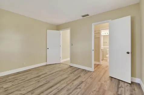 1904 Sw Golf Lane Boynton Beach FL 33426