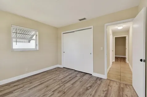 1904 Sw Golf Lane Boynton Beach FL 33426