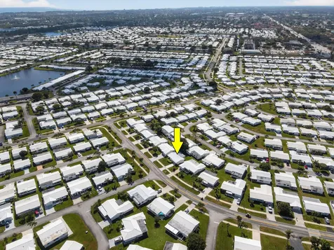 1904 Sw Golf Lane Boynton Beach FL 33426