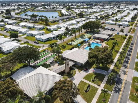 1904 Sw Golf Lane Boynton Beach FL 33426