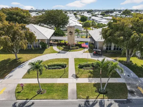 1904 Sw Golf Lane Boynton Beach FL 33426