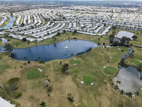 1904 Sw Golf Lane Boynton Beach FL 33426