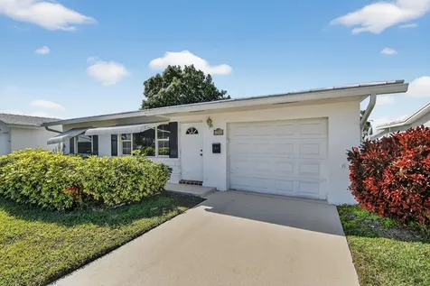 1904 Sw Golf Lane Boynton Beach FL 33426