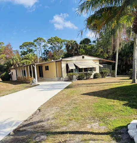 124 W Caribbean Port Saint Lucie FL 34952
