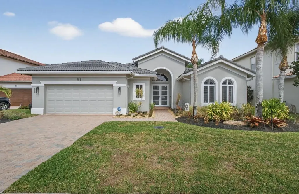 109 Isola Circle Royal Palm Beach FL 33411