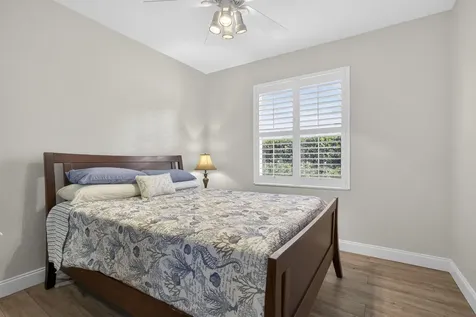 109 Isola Circle Royal Palm Beach FL 33411