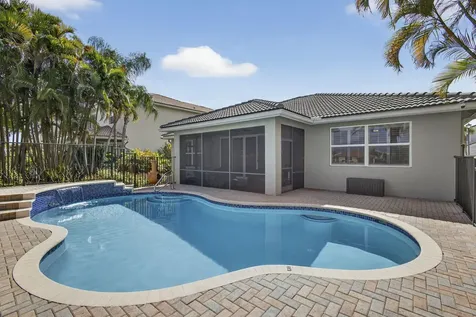 109 Isola Circle Royal Palm Beach FL 33411