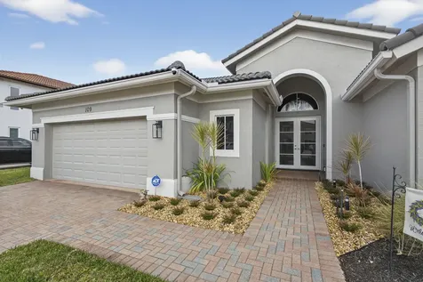 109 Isola Circle Royal Palm Beach FL 33411