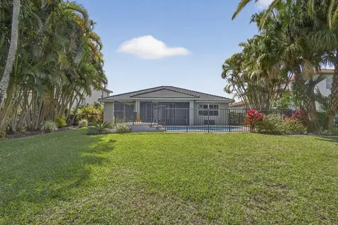 109 Isola Circle Royal Palm Beach FL 33411