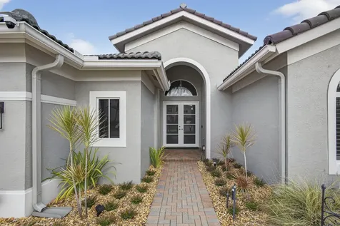 109 Isola Circle Royal Palm Beach FL 33411