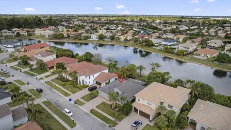 109 Isola Circle Royal Palm Beach FL 33411
